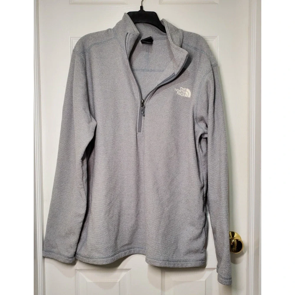 The North Face Men’s XL Gray 1/4 Zip Pullover Fleece Lightweight Outdoor